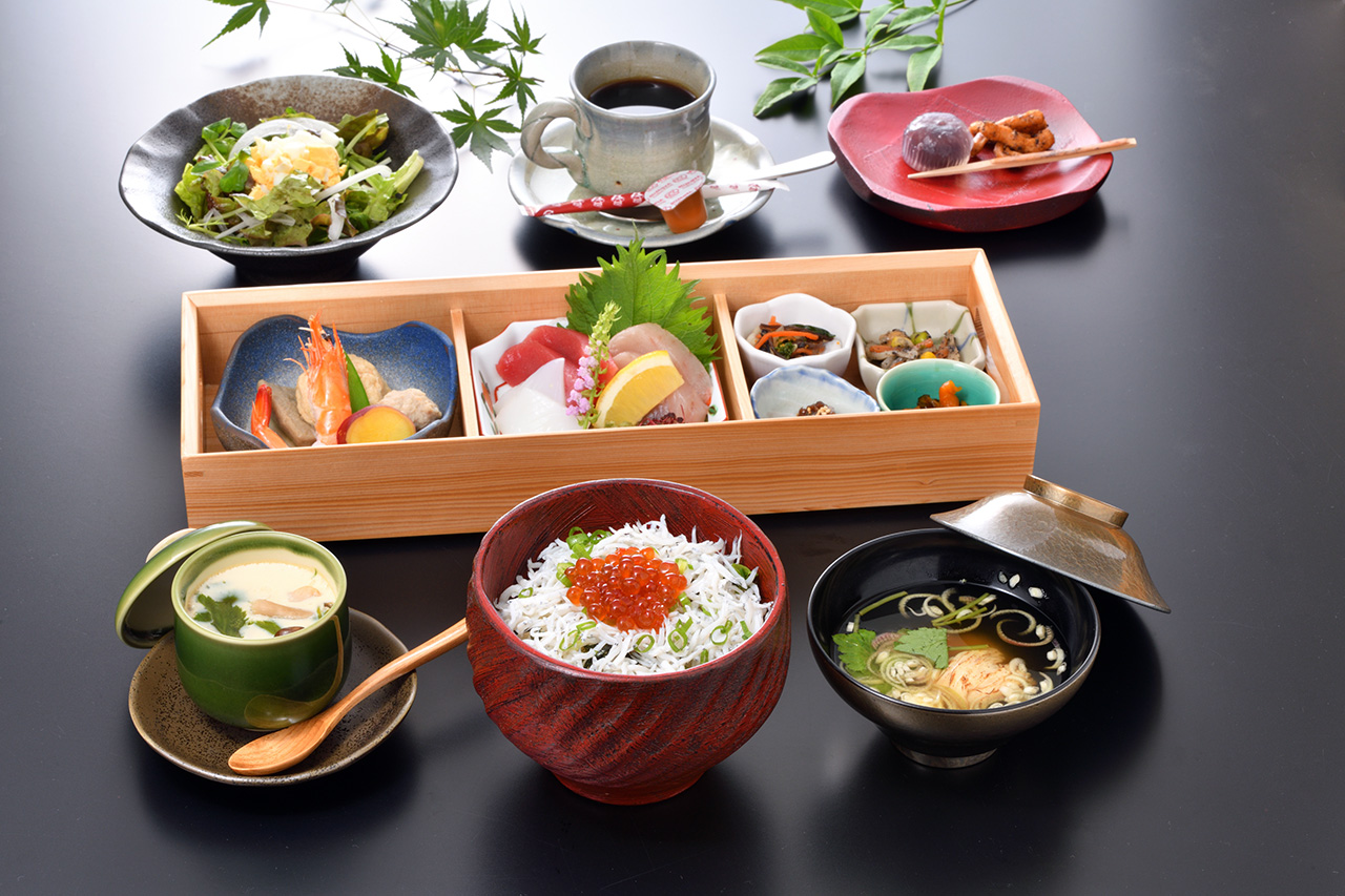 ランチ丼会席